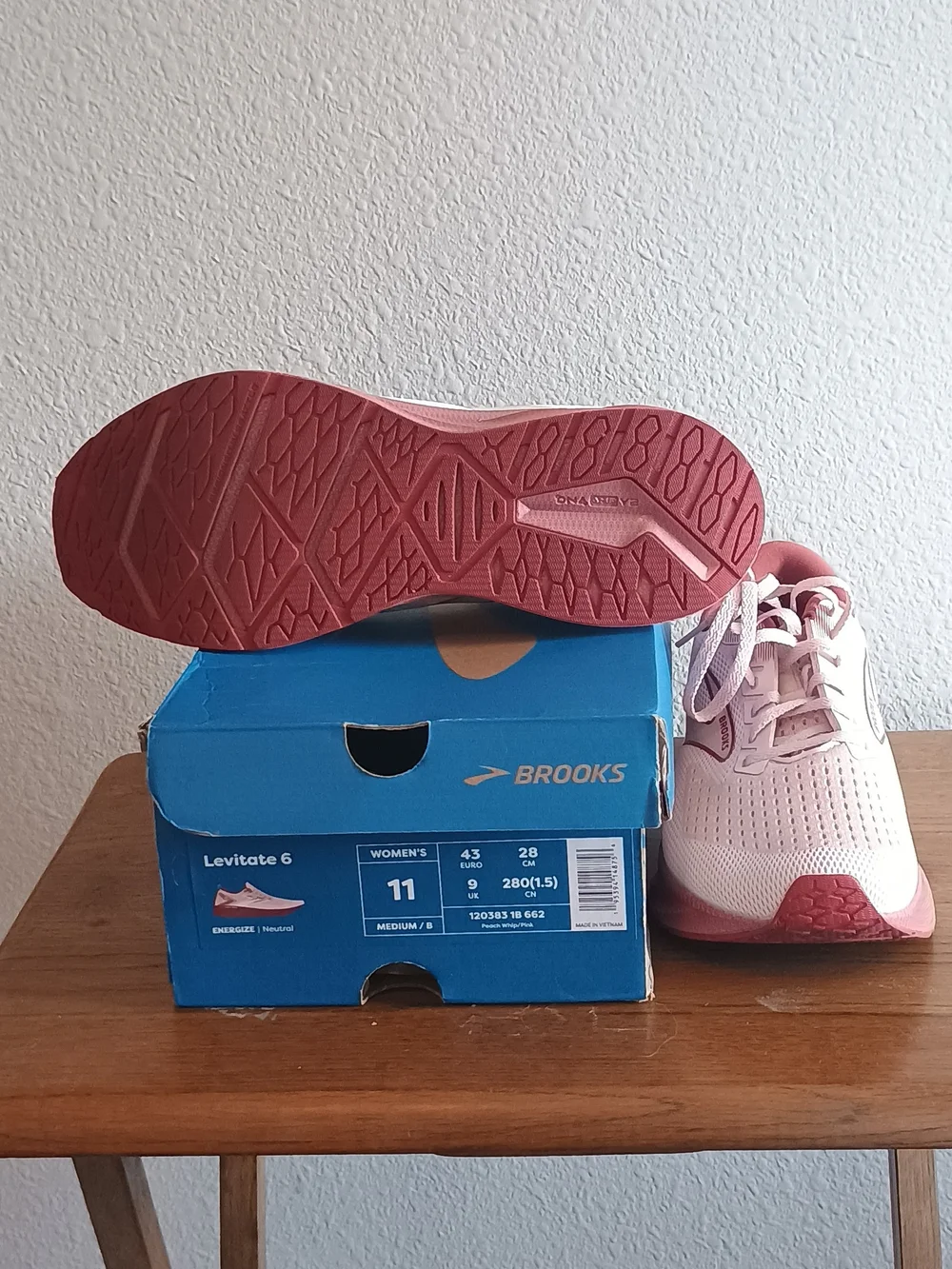 Brooks Levitate 6 Women's Running Shoes - Light Pink